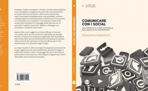 Copertina libro Comunicare i social